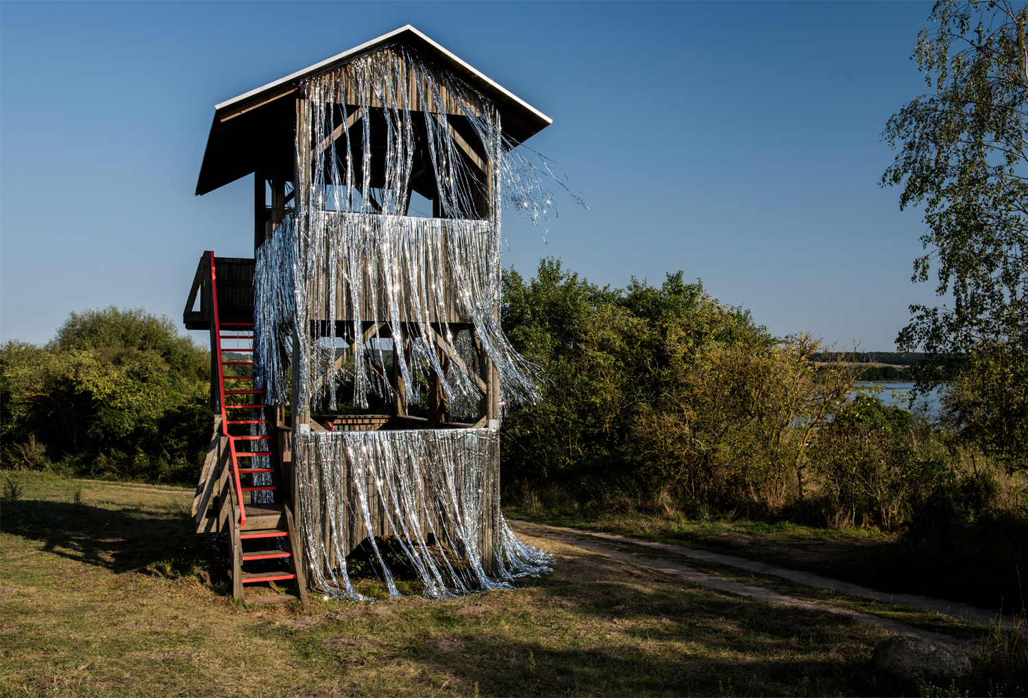 MS - Monumentum Silentium (2016) SPATIAL INSTALLATION