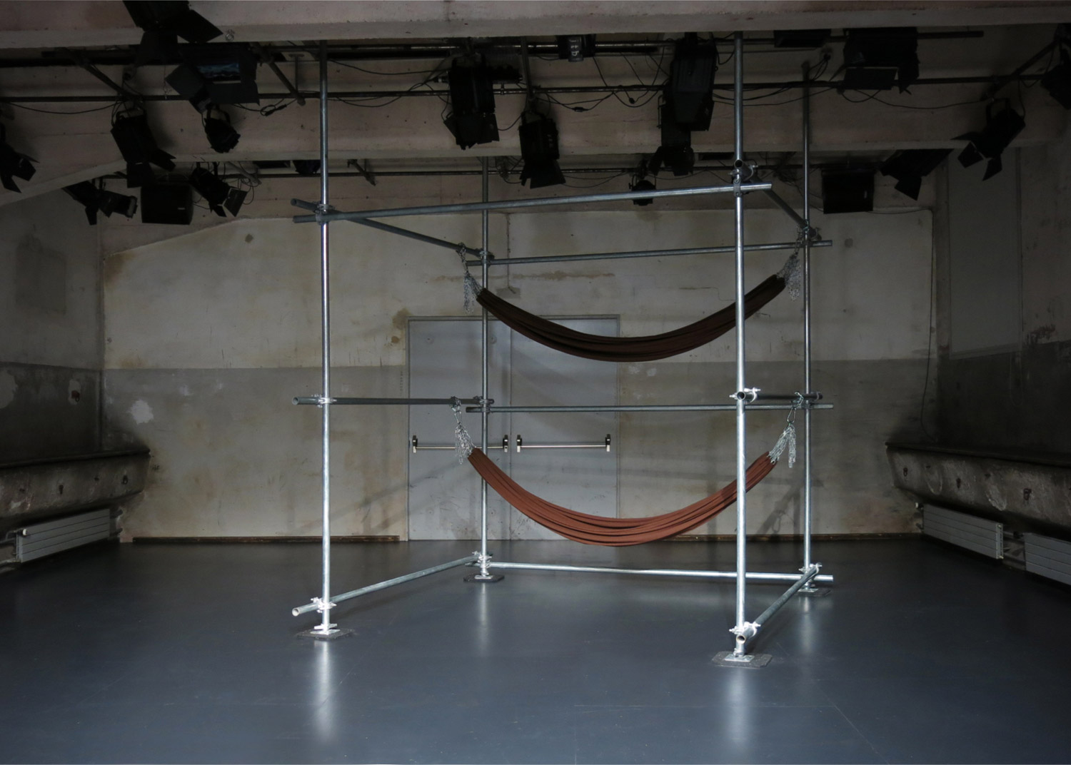 LOVE PIECE (2015) STAGE DESIGN