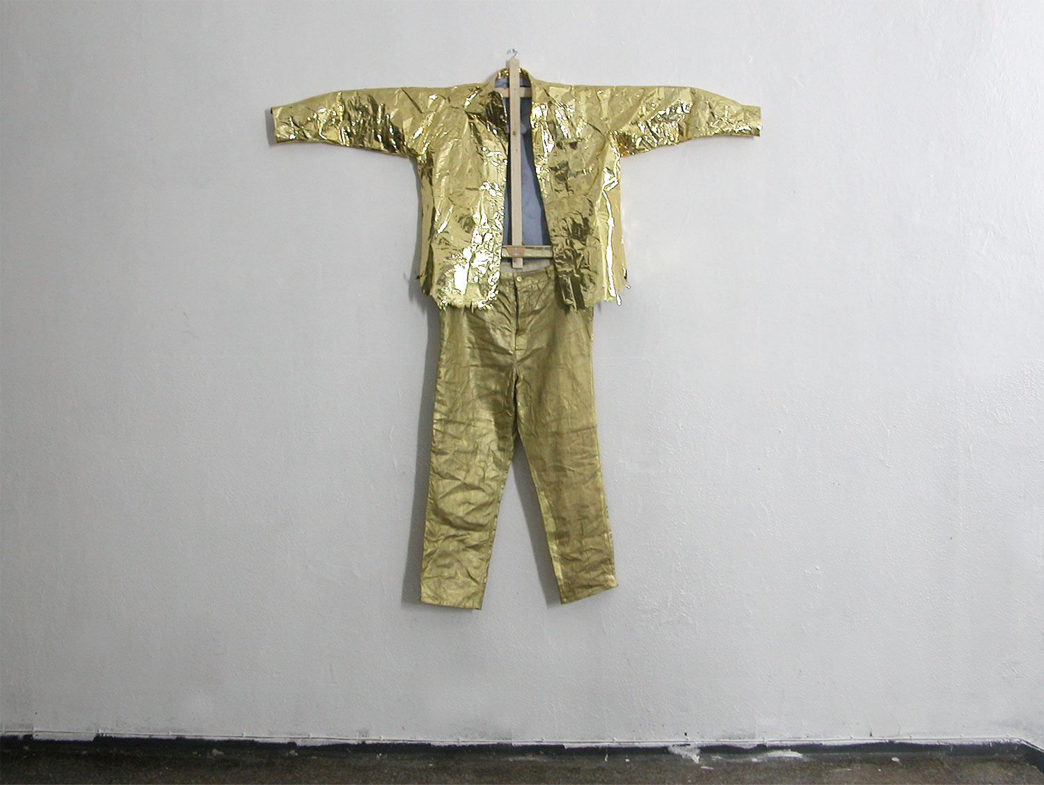 Golden Gestures (2011)  TEXTILE SCULPTURE